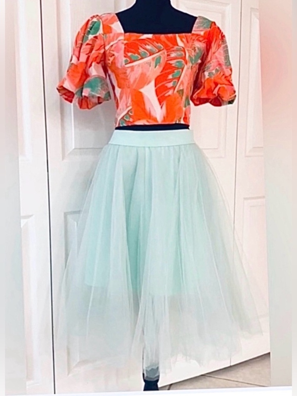 RUE 21 ~ Women’s elastic waist partially lined green tulle skirt size M